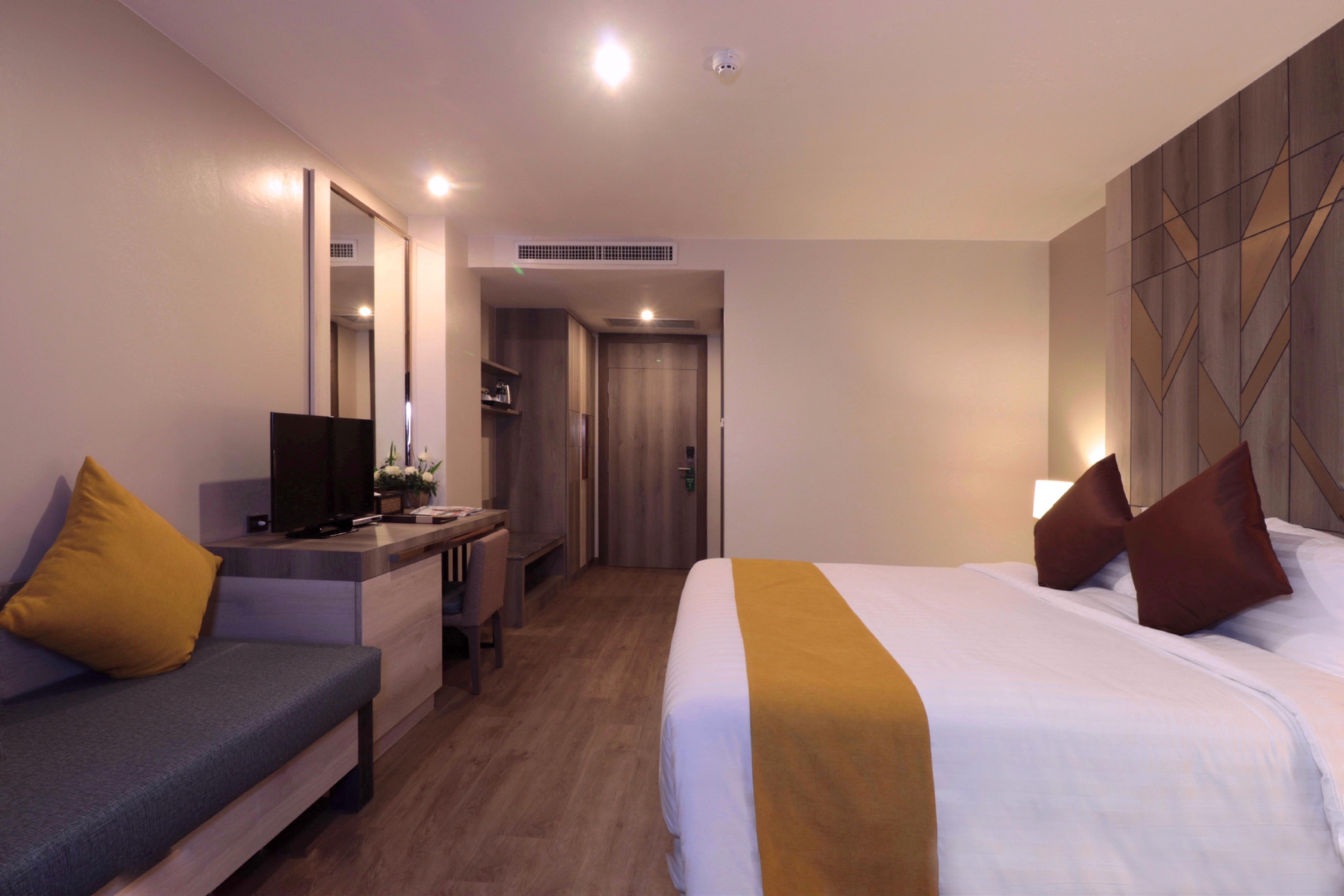 Andakira Hotel - Sha Extra Plus Patong Exterior photo