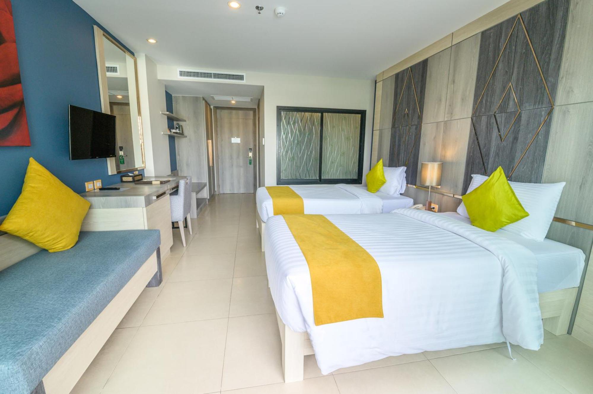 Andakira Hotel - Sha Extra Plus Patong Room photo