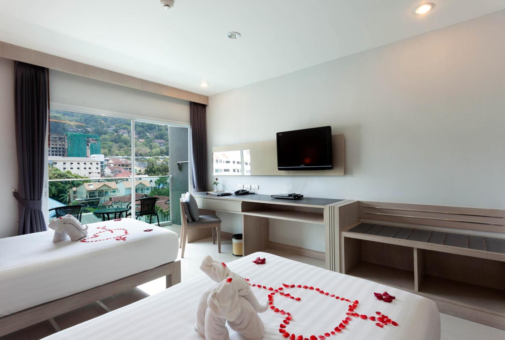 Andakira Hotel - Sha Extra Plus Patong Exterior photo