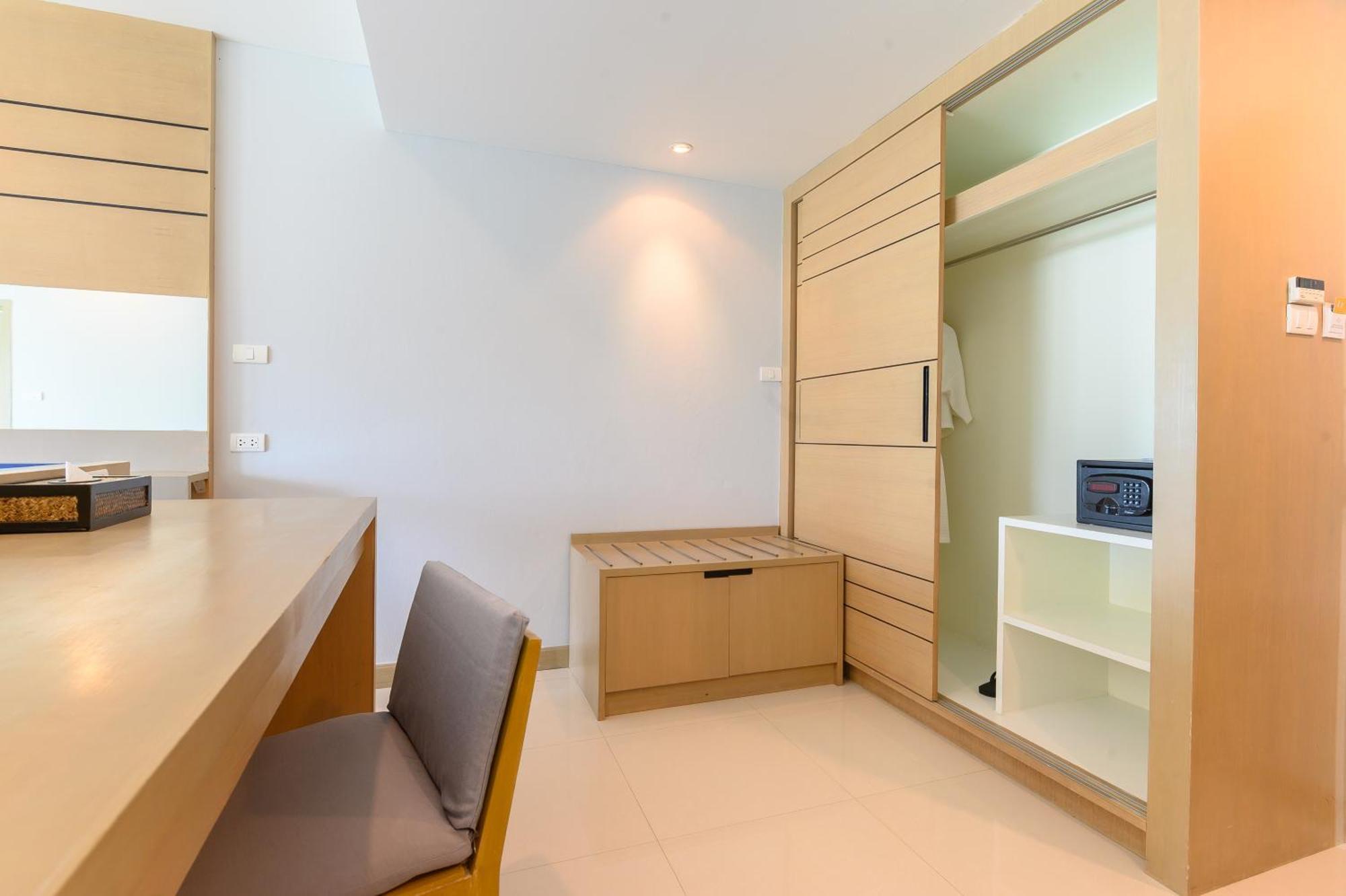 Andakira Hotel - Sha Extra Plus Patong Exterior photo