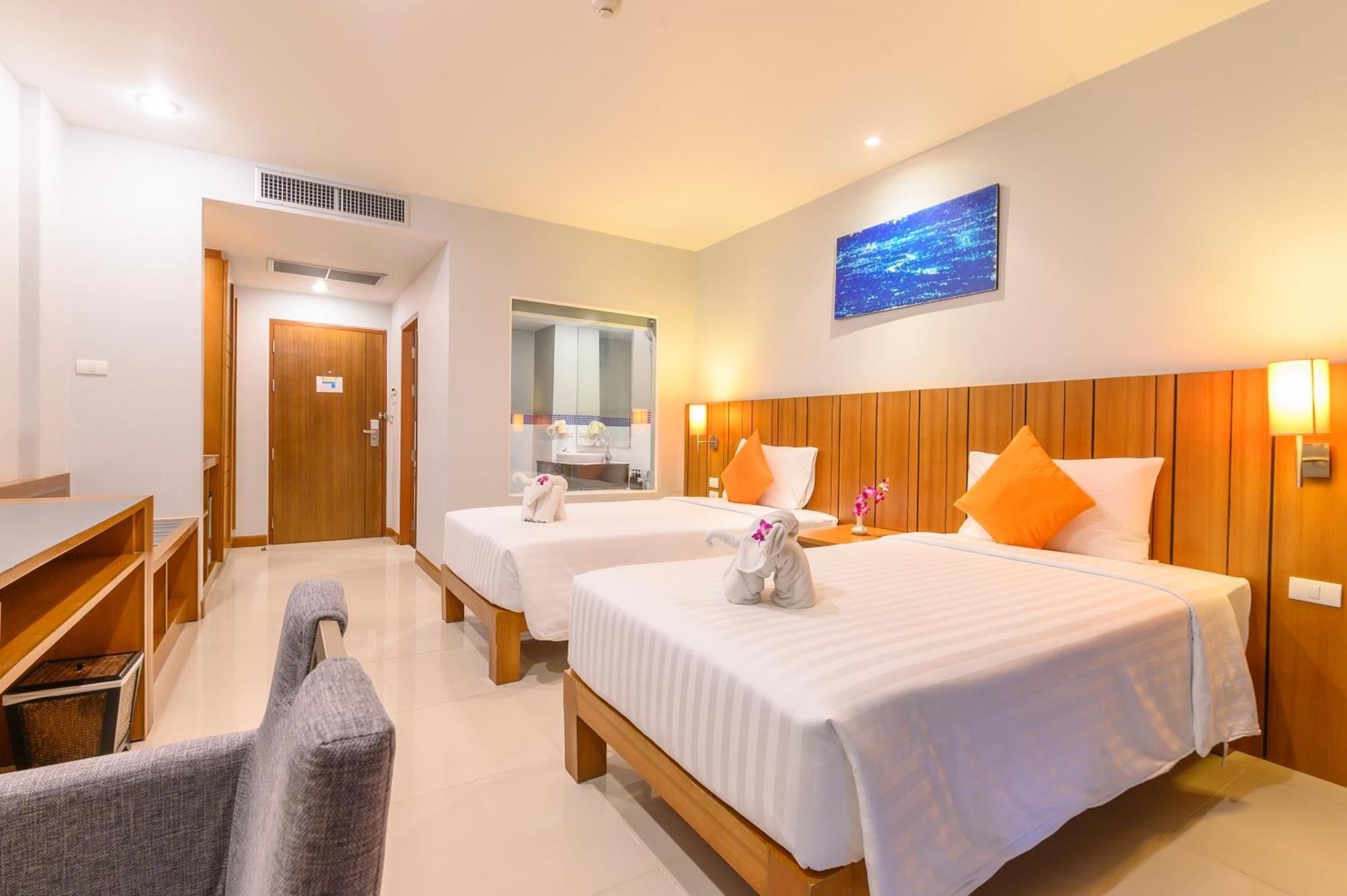Andakira Hotel - Sha Extra Plus Patong Exterior photo